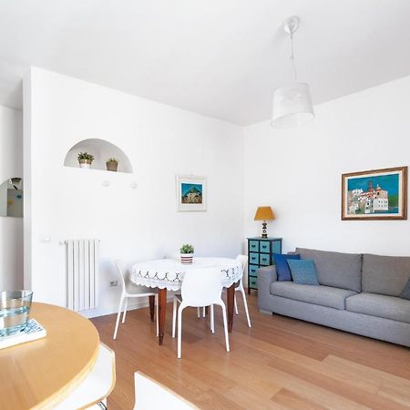 Casa Flo Con Terrazza E Ascensore Salerno Exteriér fotografie