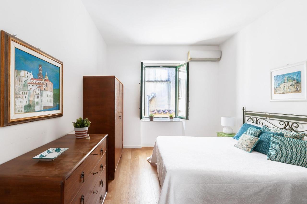 Casa Flo Con Terrazza E Ascensore Salerno Exteriér fotografie