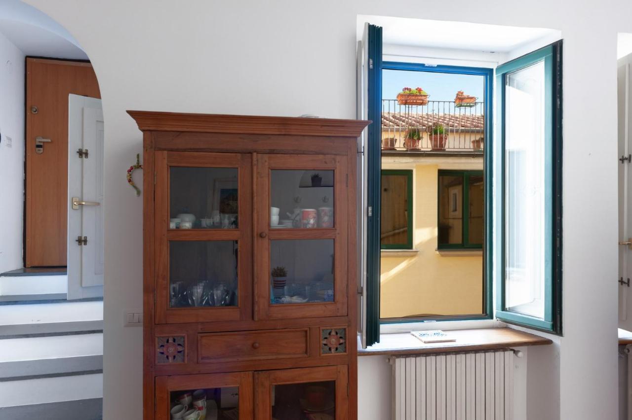 Casa Flo Con Terrazza E Ascensore Salerno Exteriér fotografie